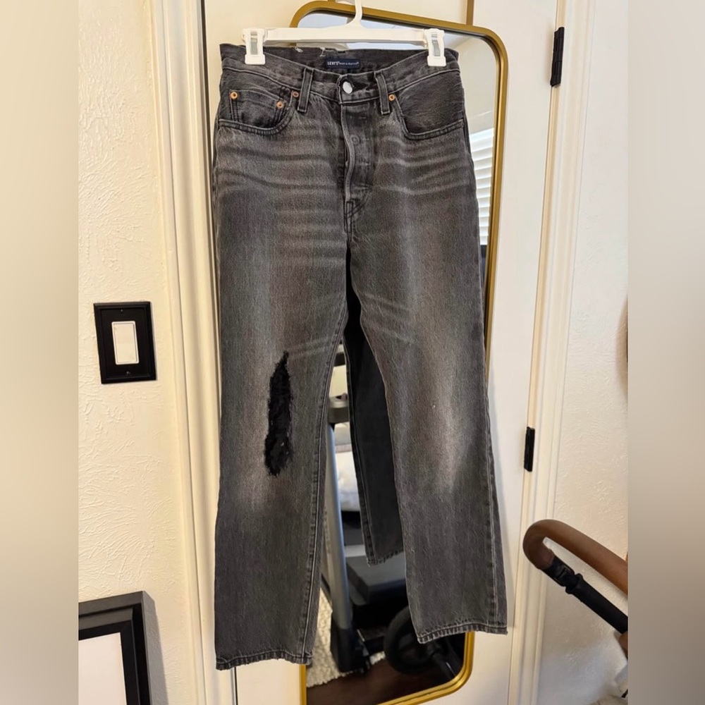 Levi’s Black Distressed Straight-Leg Jeans